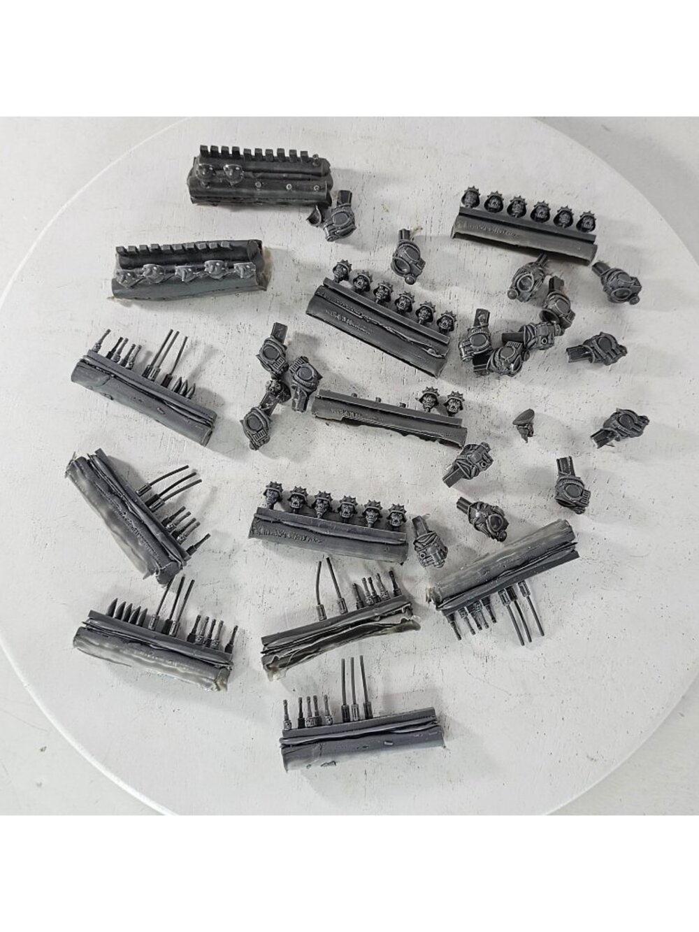 Warhammer 40K Astra Militarum Resin Renegades Accessories Games Workshop